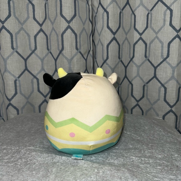 Squishmallow Easter Surprise Pack 8" Cow - Picture 2 of 2